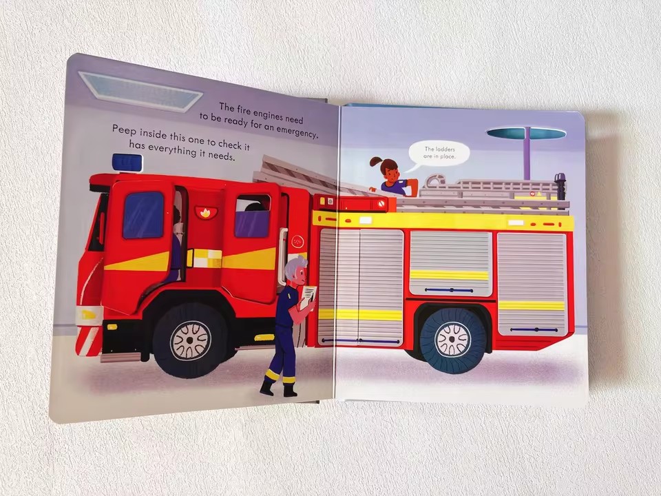 Usborne ピープインサイド 消防車の仕組みを知る 3D - Kids Education Book のレビューと価格